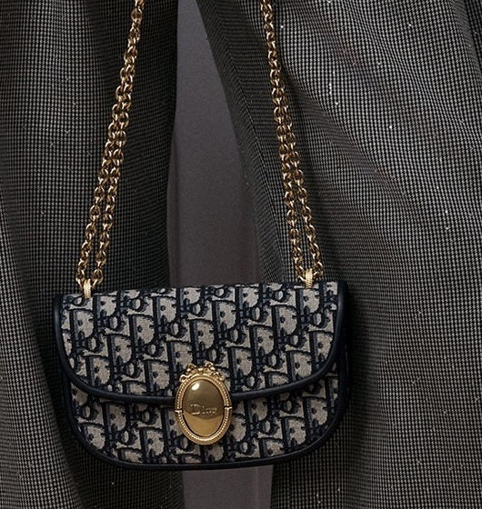 DIOR M3921QTZQ_M928